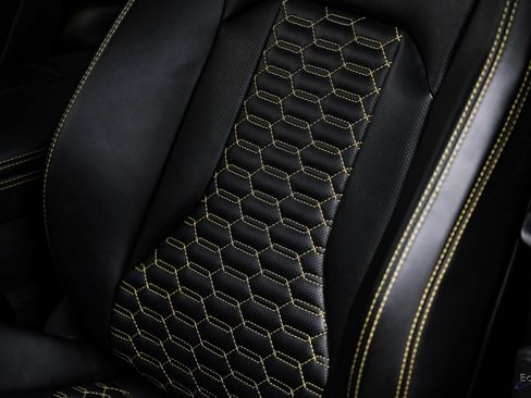 Used 2021 Lamborghini Urus image 44