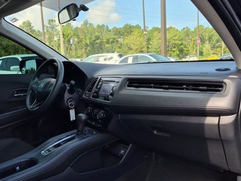 Used 2021 Honda HR-V LX image 19