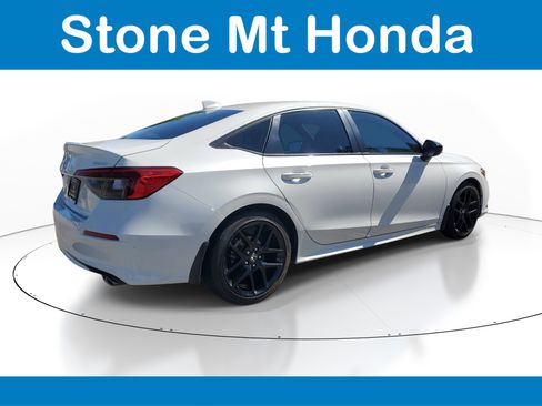 Used 2024 Honda Civic Sport image 6