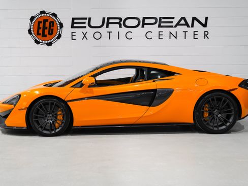 Used 2017 McLaren 570S Coupe RWD image 7