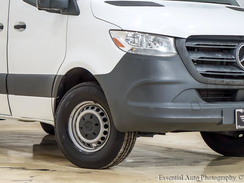 Used 2020 Mercedes-Benz Sprinter 2500 w/ Driver Convenience Package image 3