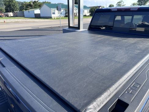 Used 2023 Chevrolet Silverado 2500 High Country image 11