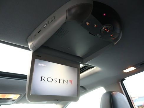 Used 2018 Toyota Highlander XLE image 5