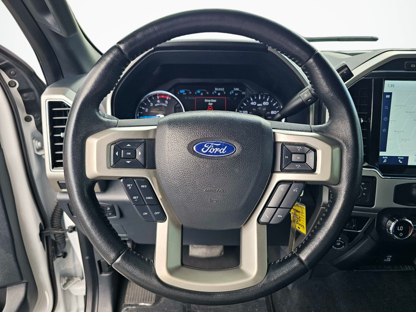 Used 2022 Ford F350 Lariat w/ Lariat Value Package AWD/4WD image 19