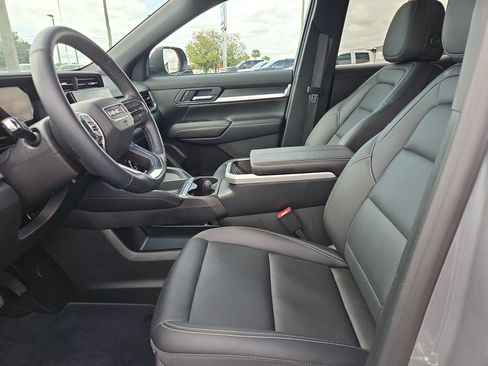 Used 2026 GMC Terrain Elevation w/ Elevation Premium Package image 16