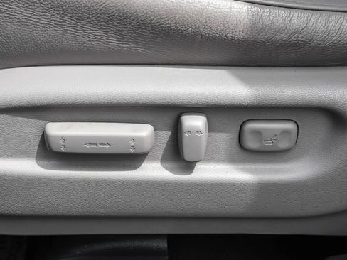 Used 2019 Honda Pilot Touring image 8