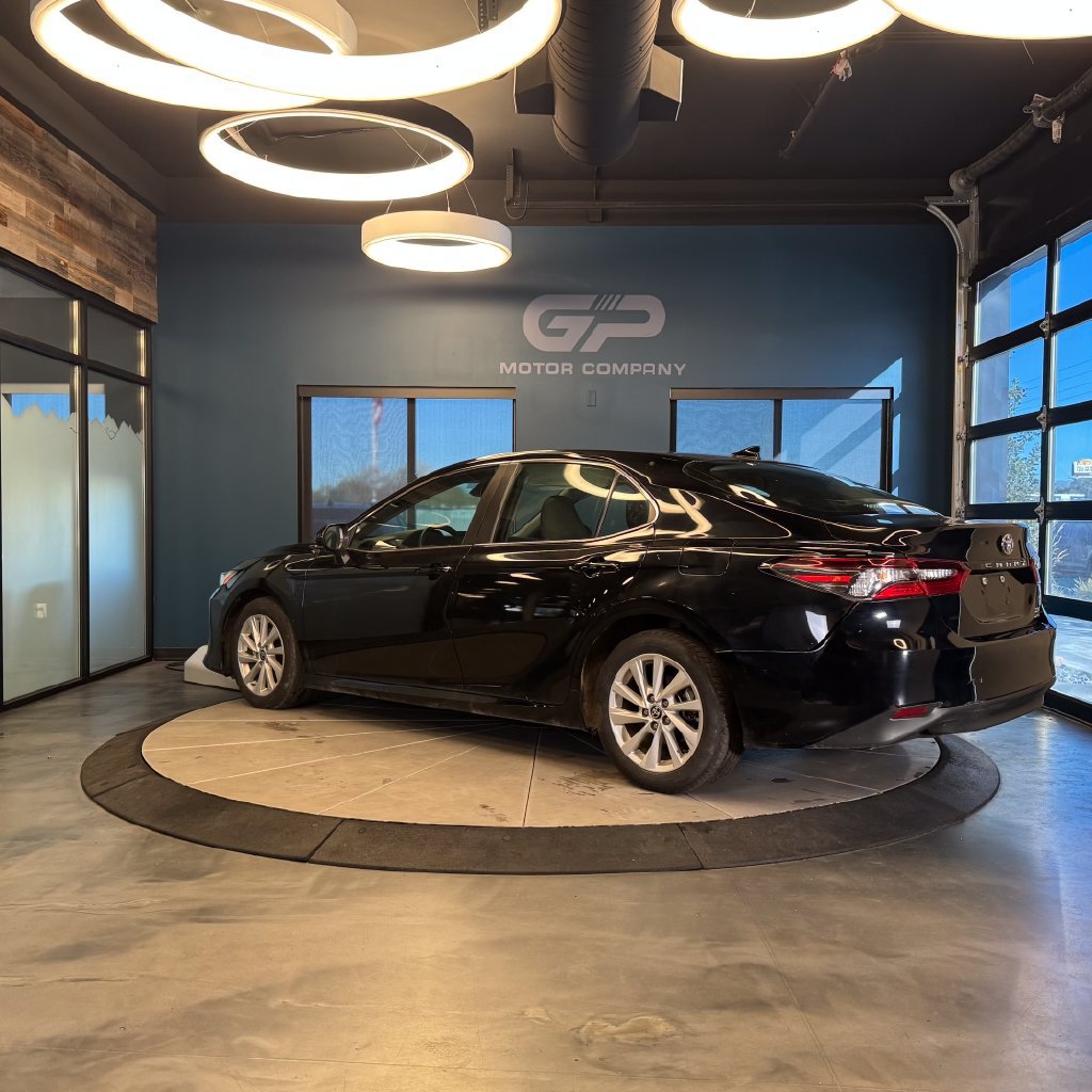 Used 2023 Toyota Camry LE AWD/4WD image 5