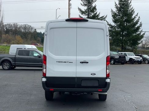 New 2026 Ford Transit 250 148 Medium Roof w/ Load Area Protection Package image 5