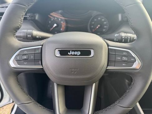 New 2026 Jeep Compass Latitude AWD/4WD image 16