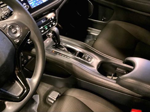 Used 2022 Honda HR-V EX image 17