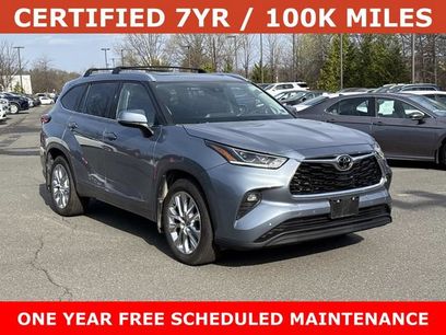 Used 2023 Toyota Highlander Limited