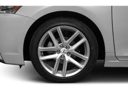 Used 2015 Lexus CT 200h w/ Navigation Package FWD image 12