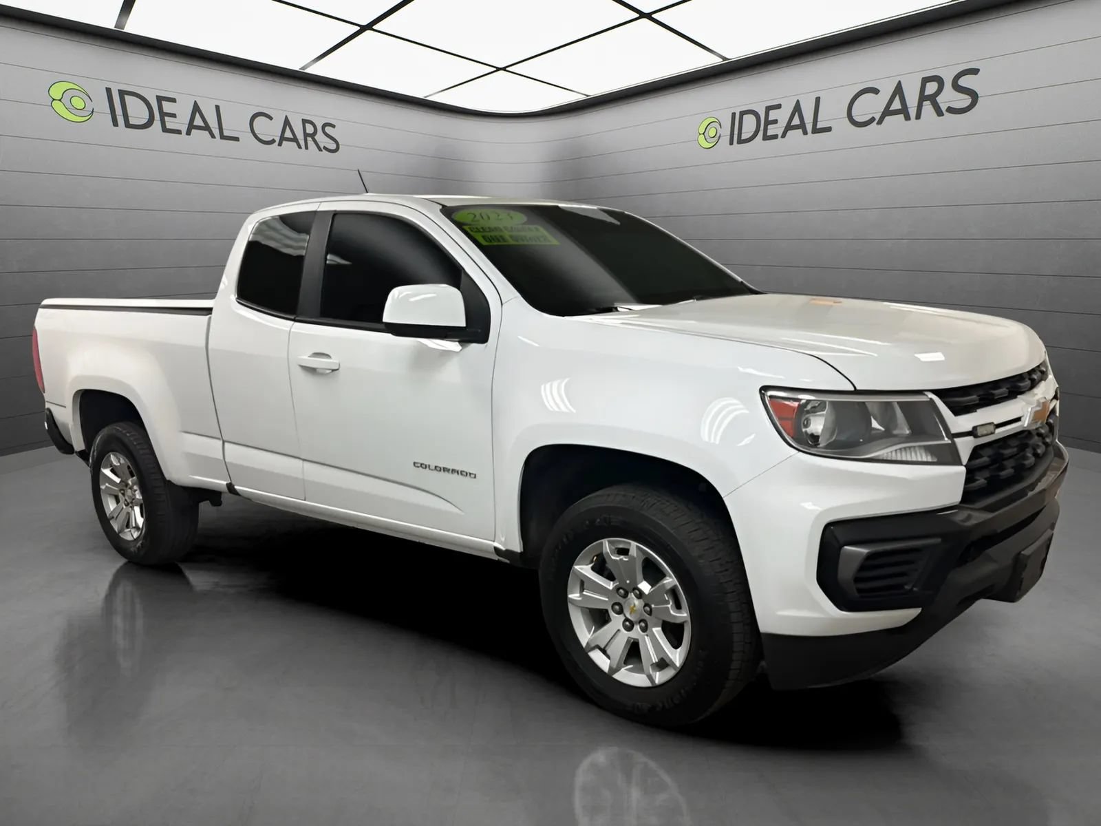 Used 2022 Chevrolet Colorado LT w/ Fleet Safety Package RWD image 3