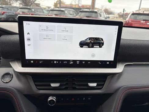 Used 2025 Ford Explorer ST-Line image 14