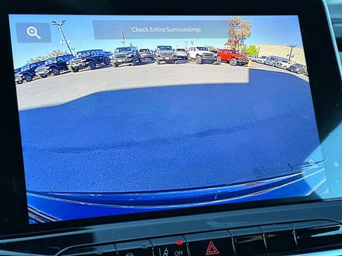 New 2026 Jeep Compass Latitude image 19