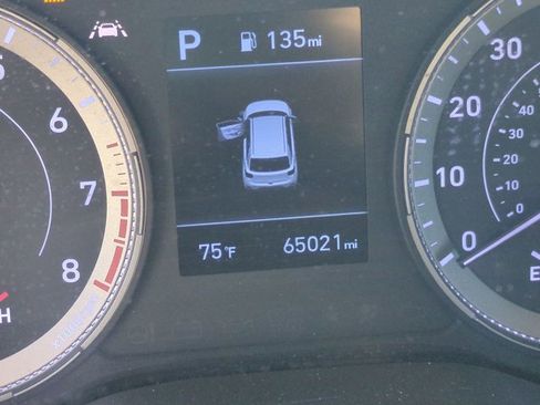 Used 2021 Hyundai Venue SE image 10