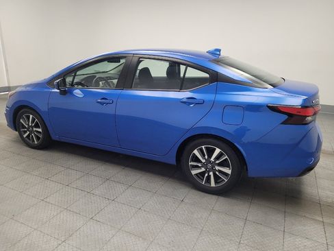 Used 2021 Nissan Versa SV FWD image 3