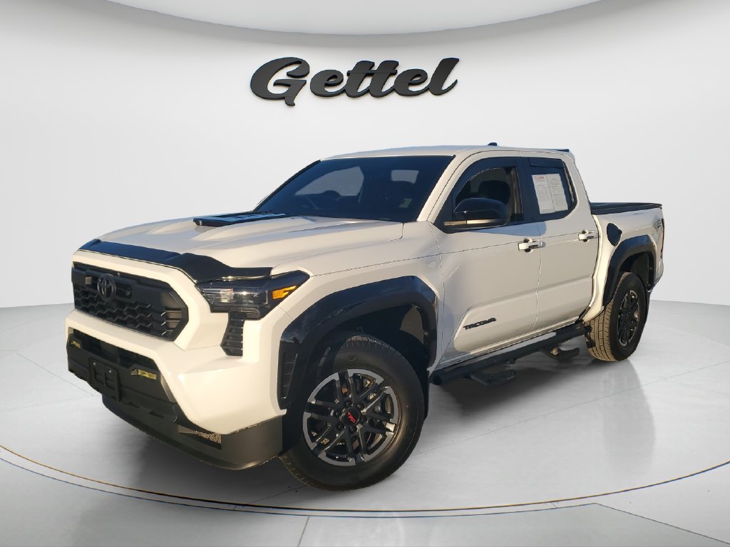 Used 2025 Toyota Tacoma TRD Sport RWD image 1