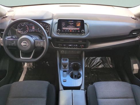Certified 2023 Nissan Rogue SV image 12