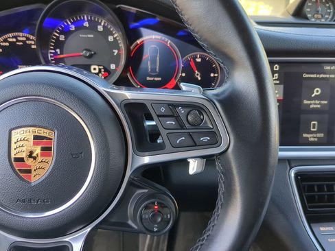Used 2018 Porsche Panamera 4S w/ Premium Package Plus image 33