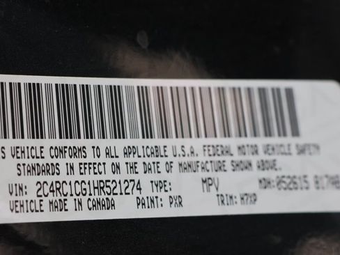 Used 2017 Chrysler Pacifica LX FWD image 16