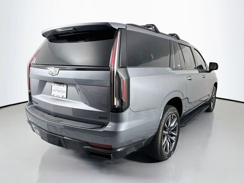 Used 2021 Cadillac Escalade ESV Sport AWD/4WD image 9