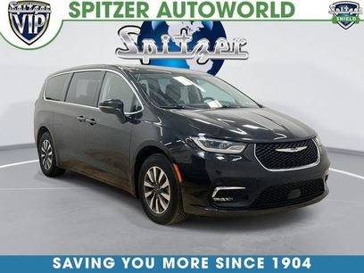 Used 2024 Chrysler Pacifica Limited