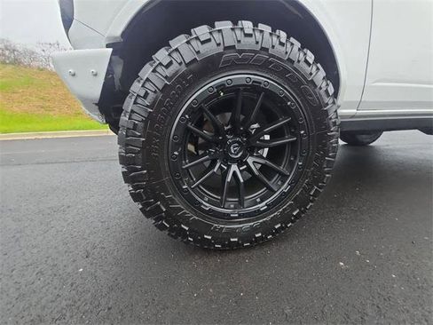 Used 2021 Ford Bronco Badlands image 10