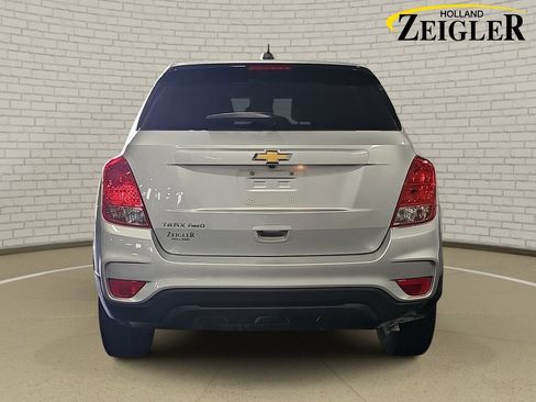Used 2020 Chevrolet Trax LS w/ Tint and Cruise Package AWD/4WD image 6