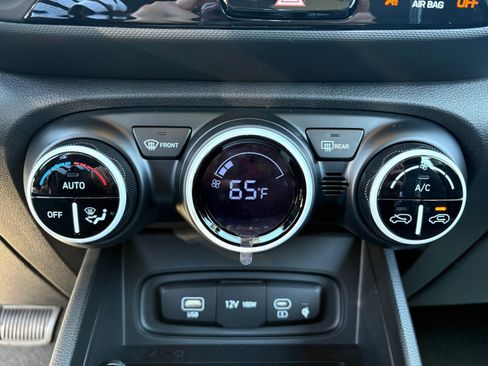 New 2026 Hyundai Venue SEL image 20