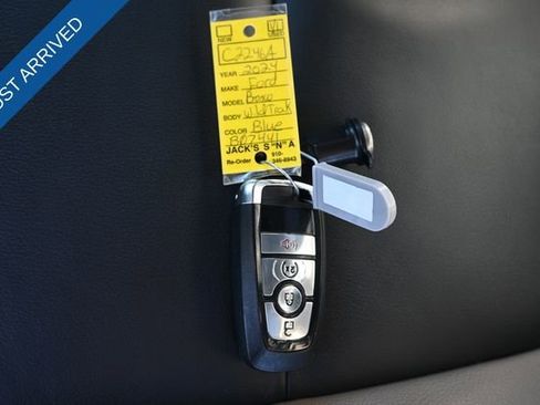 Used 2024 Ford Bronco Wildtrak image 29