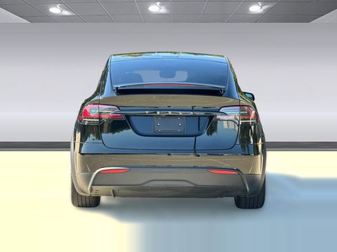 Used 2024 Tesla Model X AWD/4WD image 9