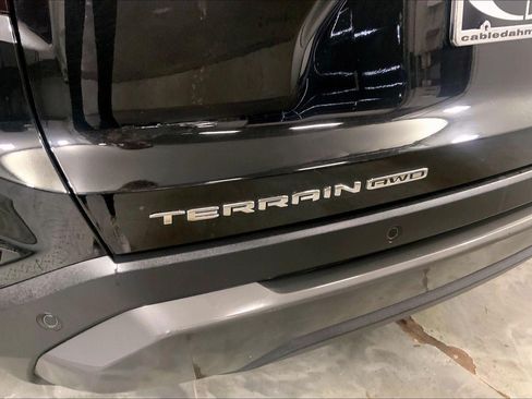 Used 2025 GMC Terrain Elevation AWD/4WD image 10