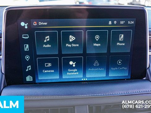 Used 2024 Chevrolet Suburban LT image 36