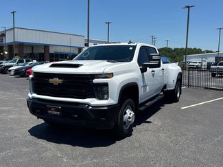 Used 2025 Chevrolet Silverado 3500 W/T w/ WT Convenience Package AWD/4WD video 2