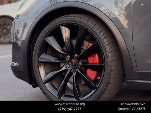 Used 2016 Tesla Model X 90D image 22