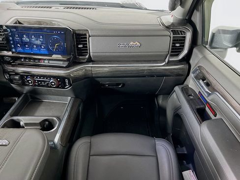 Used 2024 Chevrolet Silverado 3500 LTZ w/ LTZ Plus Package AWD/4WD image 25