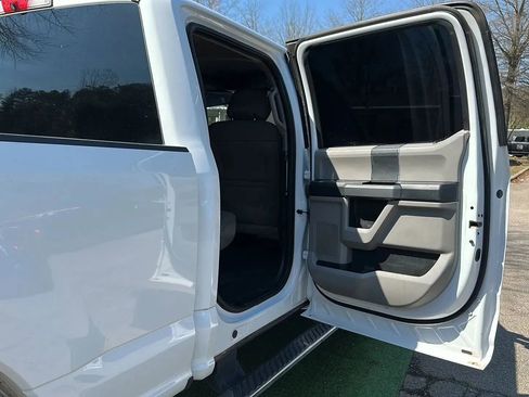 Used 2017 Ford F250 XLT w/ XLT Value Package image 18