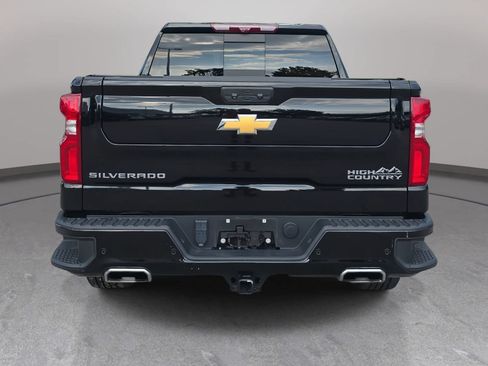 Used 2023 Chevrolet Silverado 1500 High Country w/ High Country Premium Package AWD/4WD image 6