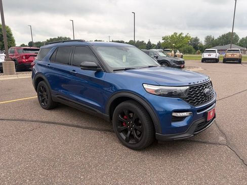 Used 2020 Ford Explorer ST w/ ST High-Performance Pack AWD/4WD image 4