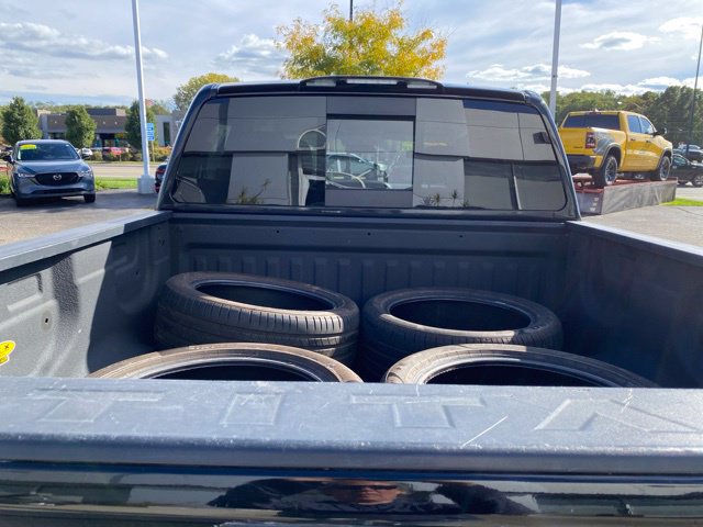 Used 2018 Nissan Titan SV AWD/4WD image 6