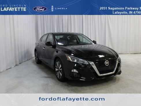 Used 2019 Nissan Altima 2.5 SL image 1