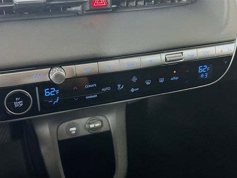 Used 2024 Hyundai Ioniq 5 SEL image 23
