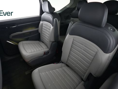 Used 2024 Kia EV9 Land AWD/4WD image 23
