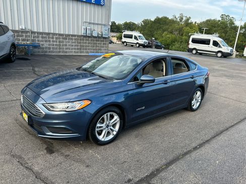 Used 2018 Ford Fusion S FWD image 3