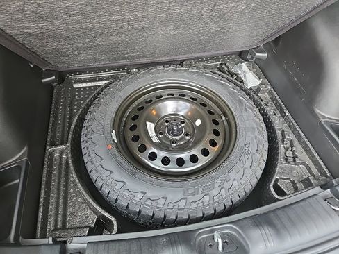 Used 2024 Jeep Compass Trailhawk image 96