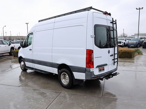 Used 2019 Mercedes-Benz Sprinter 144 Cargo image 4