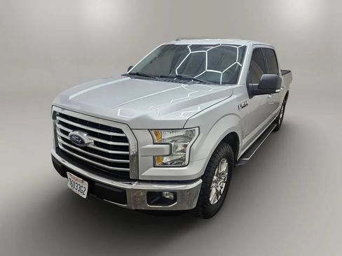Used 2017 Ford F150 XLT w/ Equipment Group 301A Mid RWD image 9
