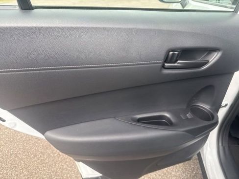 Used 2025 Toyota Corolla Cross AWD Hybrid image 20