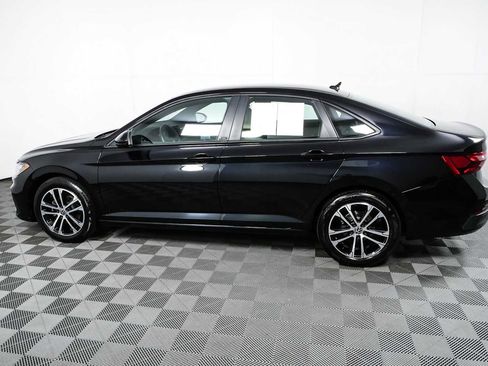 Used 2025 Volkswagen Jetta Sport FWD image 31